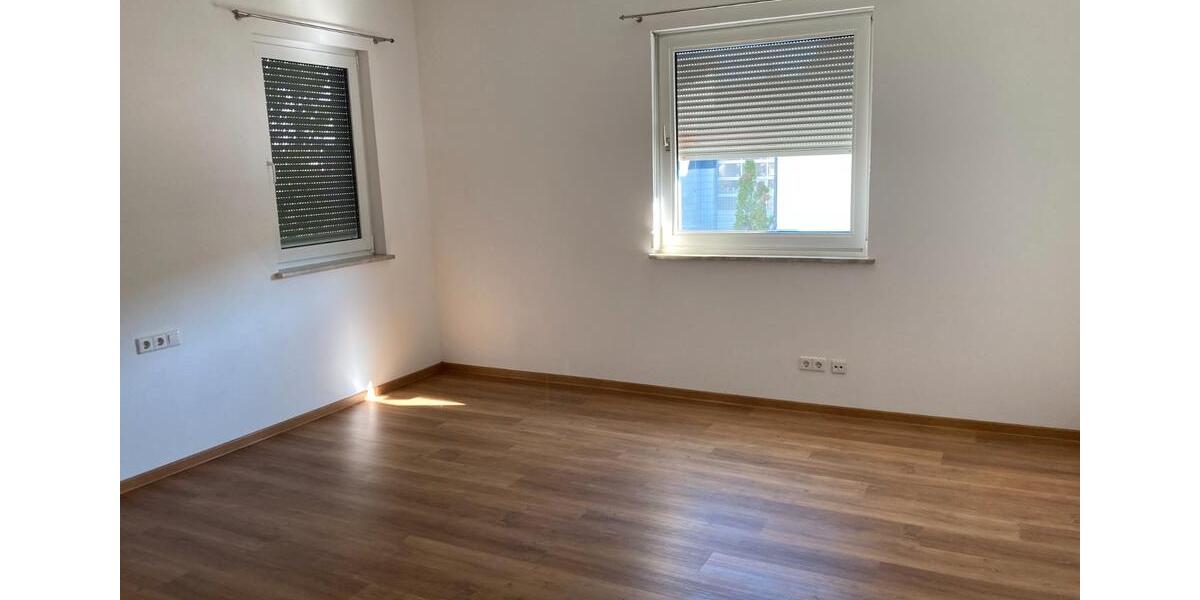 Hochparterre Bad Mergentheim - 3 Zimmer, 92 m&sup2;, 890&euro; | Angebot:26315100