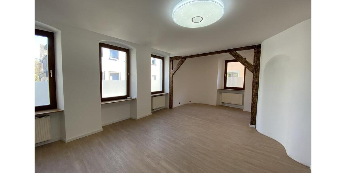 Etagenwohnung Andernach - 4 Zimmer, 110 m&sup2;, 1.100&euro; | Angebot:26699985