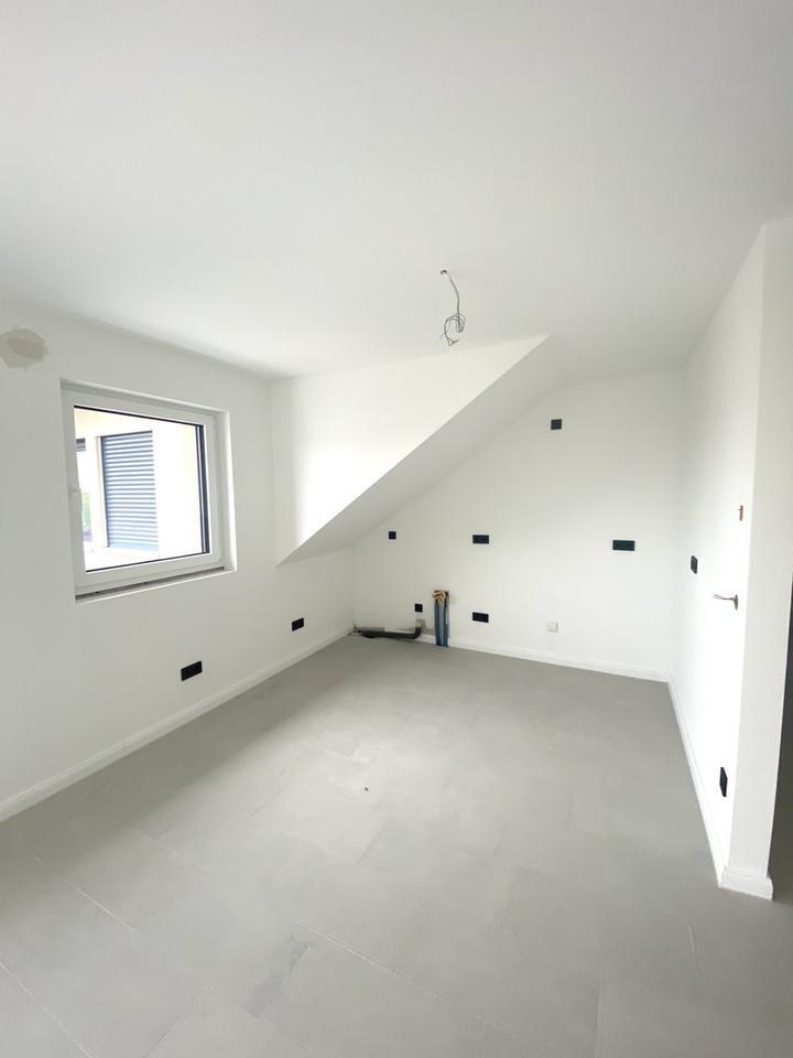Tolle 3 Zimmer Wohnung Zweitbezug!