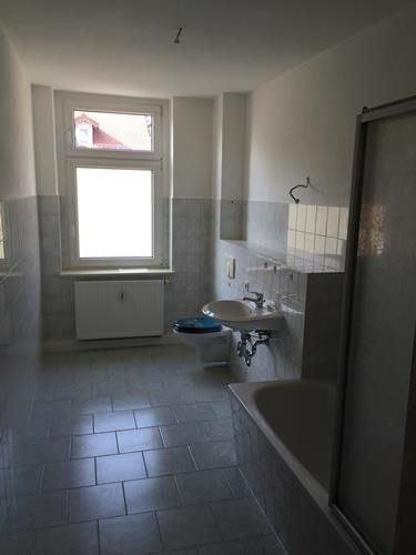 Erdgeschoßwohnung Chemnitz Wittgensdorf - 5 Zimmer, 120 m&sup2;, 600&euro; | Angebot:26038801