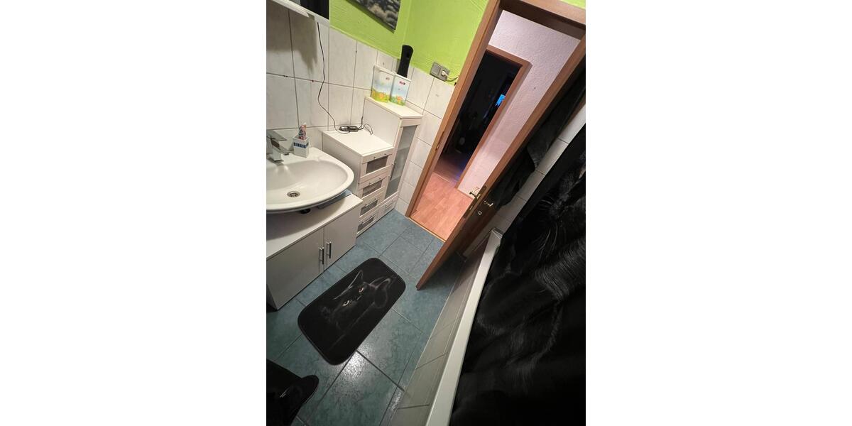 Etagenwohnung Neunkirchen - 4 Zimmer, 110 m&sup2;, 820&euro; | Angebot:25994663