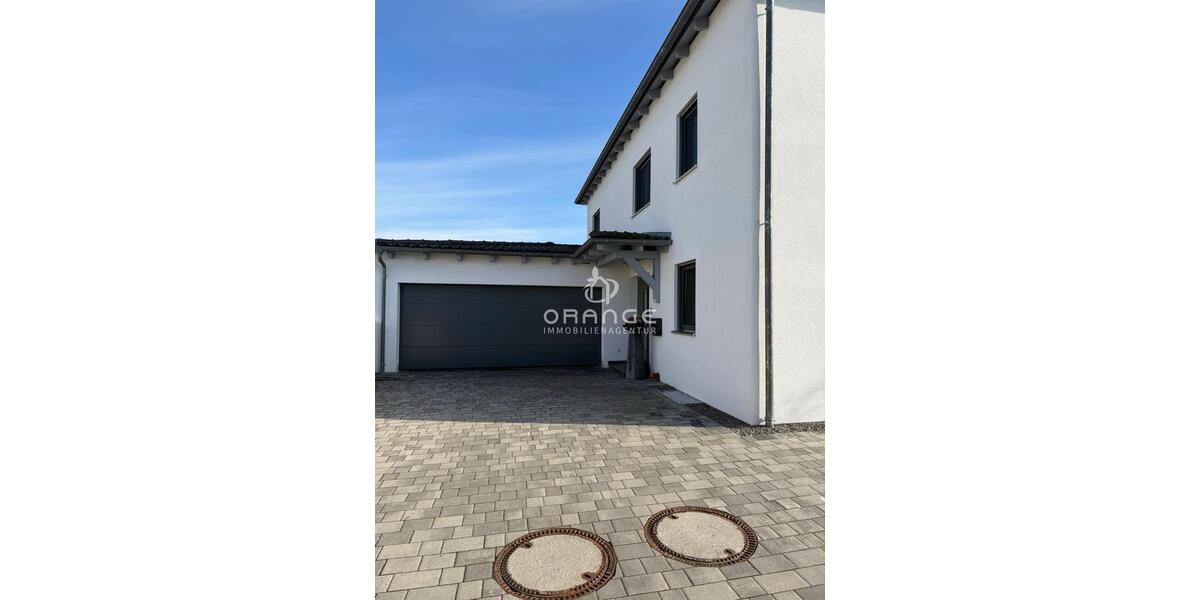 Einfamilienhaus Langquaid - 8 Zimmer, 260 m&sup2;, 2.000&euro; | Angebot:23861895