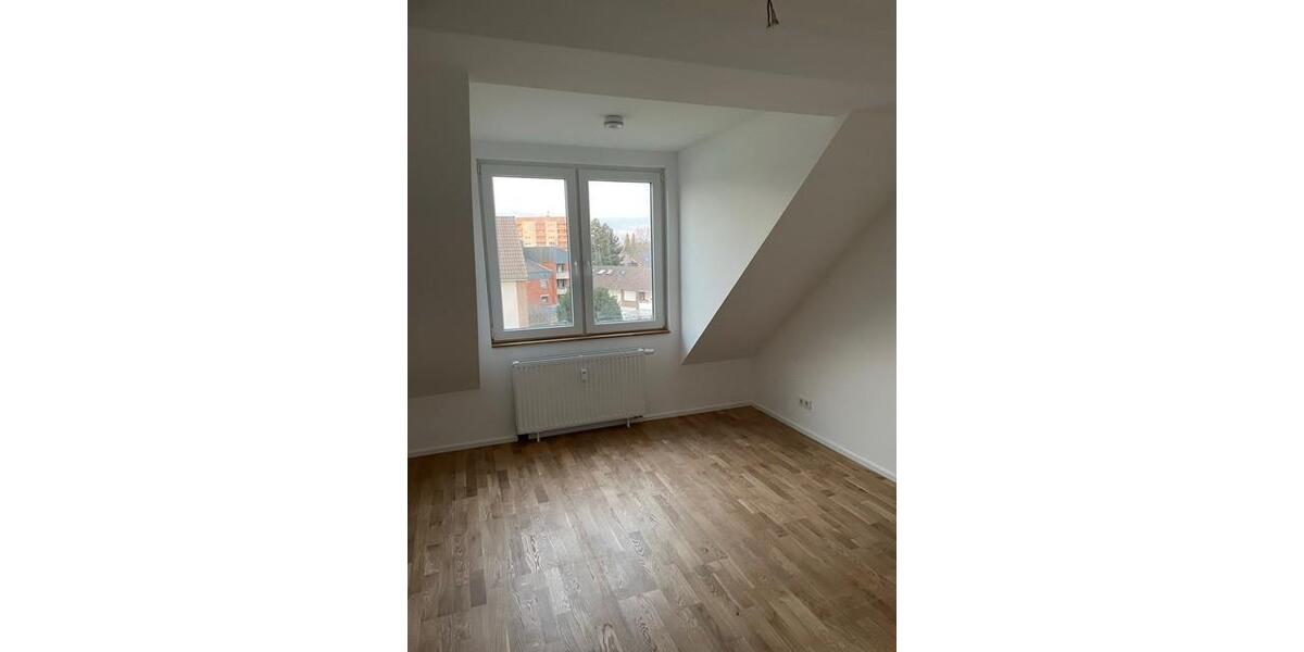 Dachgeschoßwohnung Wunstorf - 3 Zimmer, 85 m&sup2;, 780&euro; | Angebot:24716576