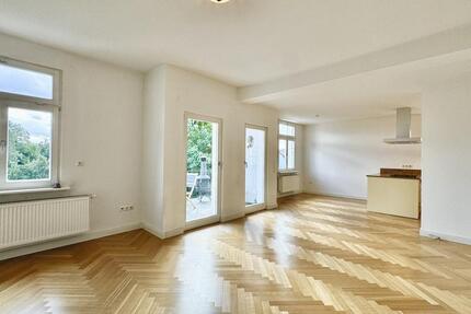 Altbaucharme in luxuriöser Stadtvilla! 7Z Wohnung Hanau Nord West 7 zimmer