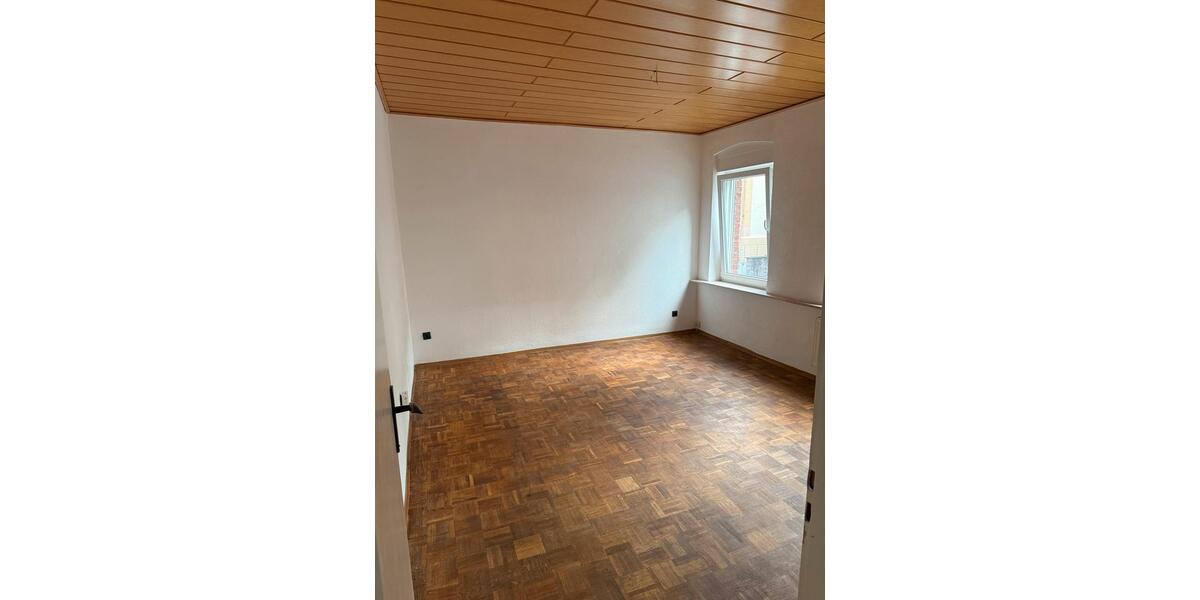 Erdgeschoßwohnung Siegen Kaan-Marienborn - 3 Zimmer, 85 m&sup2;, 950&euro; | Angebot:26476449
