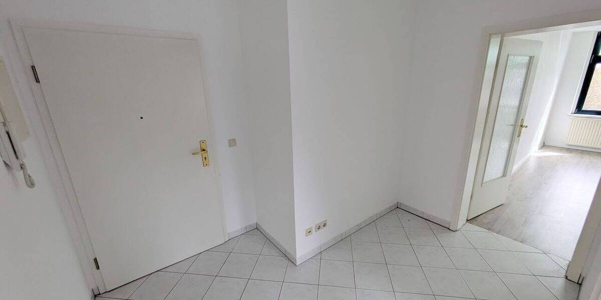 Etagenwohnung Zwickau Marienthal - 2 Zimmer, 47 m&sup2;, 360&euro; | Angebot:26763898