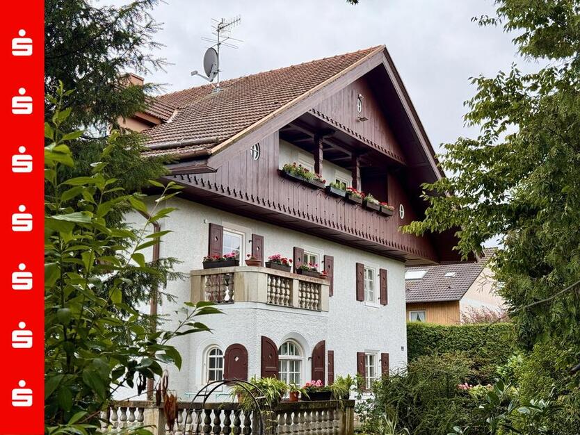 Außergewöhnliche, sanierte Mietwohnung in historischem Altbau