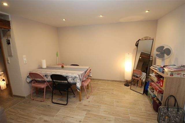 Zimmer Merzkirchen - 3 Zimmer, 86 m&sup2;, 750&euro; | Angebot:25864661