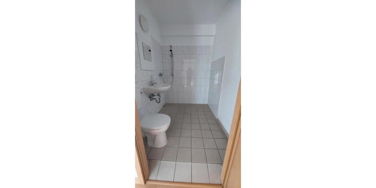 Etagenwohnung Bernsdorf - 1 Zimmer, 36 m&sup2;, 180&euro; | Angebot:21289547