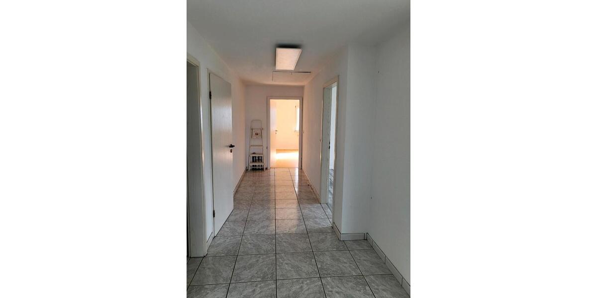 Dachgeschoßwohnung Siegen Weidenau - 4 Zimmer, 100 m&sup2;, 950&euro; | Angebot:24994316