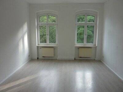 Etagenwohnung Weißenfels - 4 Zimmer, 81 m&sup2;, 410&euro; | Angebot:25733073