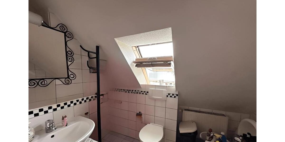 Dachgeschoßwohnung Meschede - 2 Zimmer, 45 m&sup2;, 420&euro; | Angebot:24452799