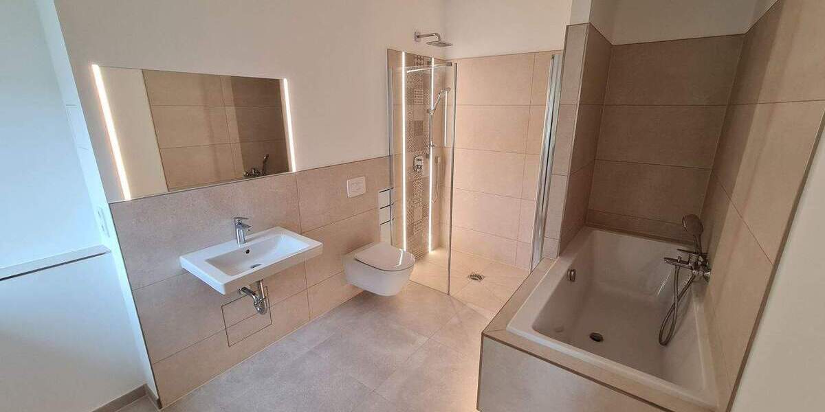 Mehrfamilienhaus, Wohnhaus Jena Zwätzen - 6 Zimmer, 1.830&euro; | Angebot:24872597