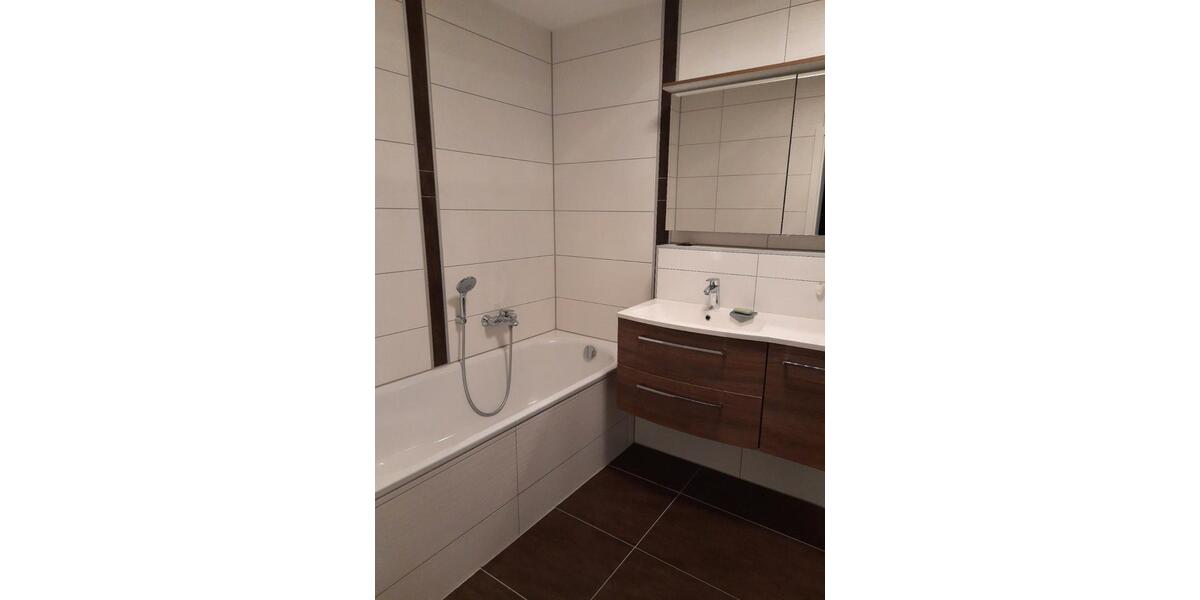 Erdgeschoßwohnung Heßdorf - 3 Zimmer, 120 m&sup2;, 1.250&euro; | Angebot:26396884