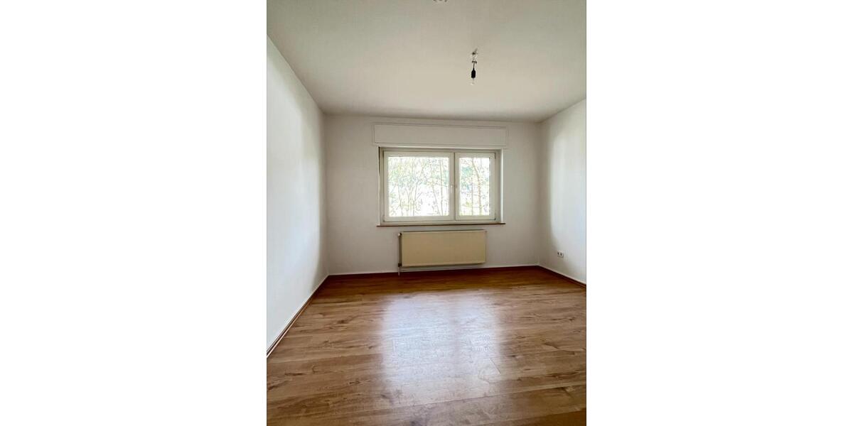 Erdgeschoßwohnung Bestwig - 3 Zimmer, 63 m&sup2;, 355&euro; | Angebot:26093827