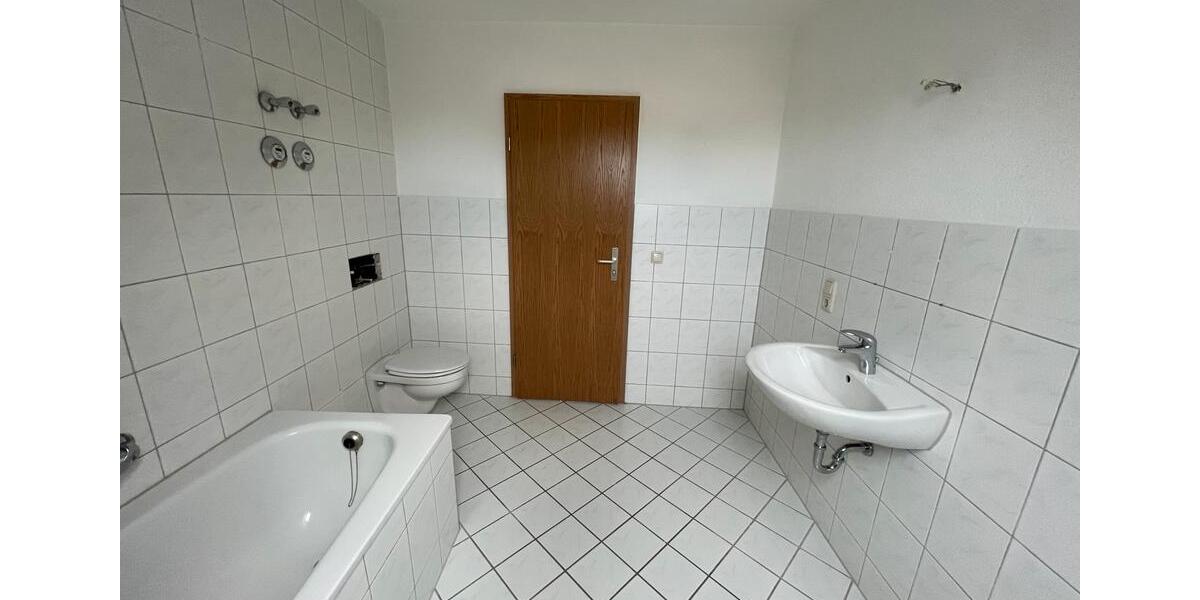 Dachgeschoßwohnung Falkenstein/Vogtland Vogtland - 4 Zimmer, 75 m&sup2;, 335&euro; | Angebot:19576555