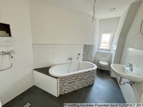 Etagenwohnung Riesa - 4 Zimmer, 125 m&sup2;, 945&euro; | Angebot:22744057