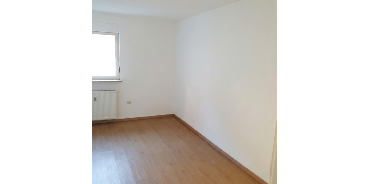 Etagenwohnung Bad Mergentheim - 4 Zimmer, 85 m&sup2;, 800&euro; | Angebot:25332641