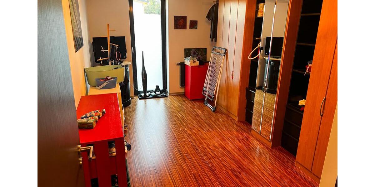 Einfamilienhaus Michelsneukirchen - 6 Zimmer, 242 m&sup2;, 1.500&euro; | Angebot:26693816