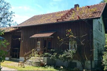 Haus Bayerbach - 3 Zimmer, 97 m&sup2;, 1.100&euro; | Angebot:24866737