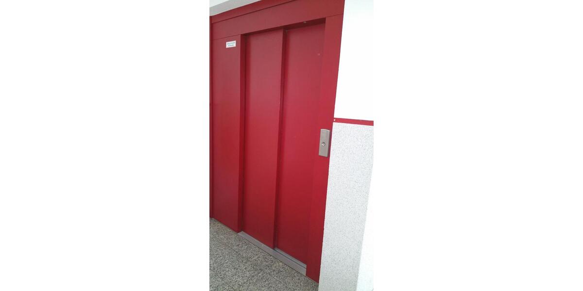 Dachgeschoßwohnung Döbeln - 2 Zimmer, 55 m&sup2;, 350&euro; | Angebot:26263487