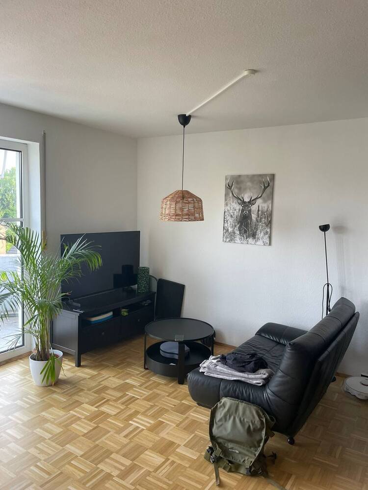 Gemütliche Dachgeschoßwohnung mit Balkon und Carport Stellplatz