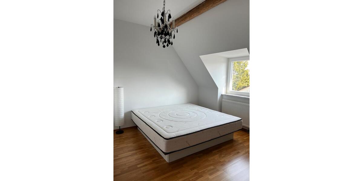 Dachgeschoßwohnung Köln Kalk - 3 Zimmer, 70 m&sup2;, 1.500&euro; | Angebot:26038728