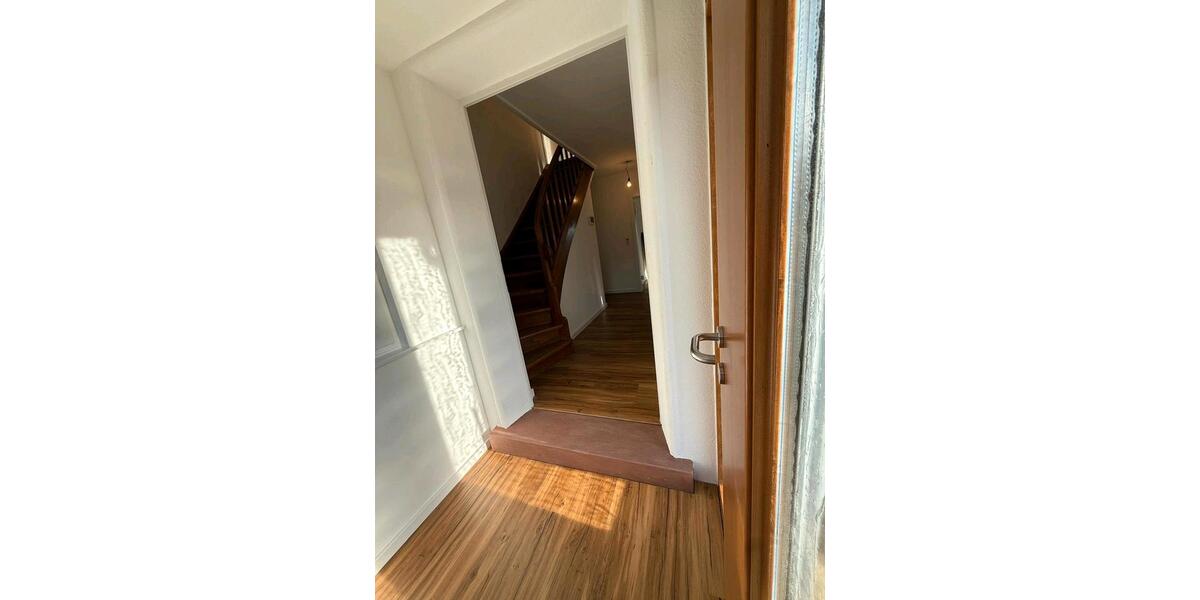 Einfamilienhaus Walldürn - 5 Zimmer, 100 m&sup2;, 1.100&euro; | Angebot:24741456