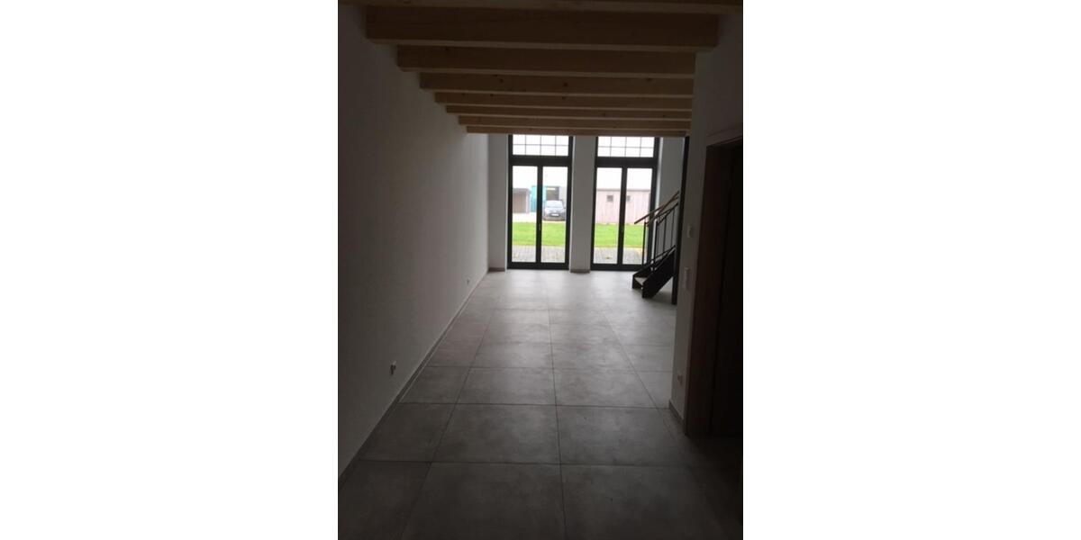 Erdgeschoßwohnung Neubrandenburg - 2 Zimmer, 130 m&sup2;, 1.300&euro; | Angebot:24957594