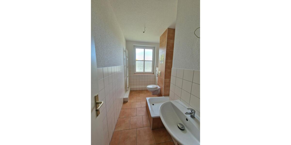 Etagenwohnung Magdeburg Brückfeld - 7 Zimmer, 129 m&sup2;, 889&euro; | Angebot:26660659