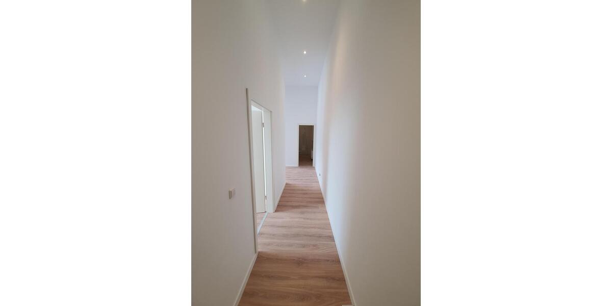 Dachgeschoßwohnung Völklingen - 2 Zimmer, 55 m&sup2;, 500&euro; | Angebot:26289206