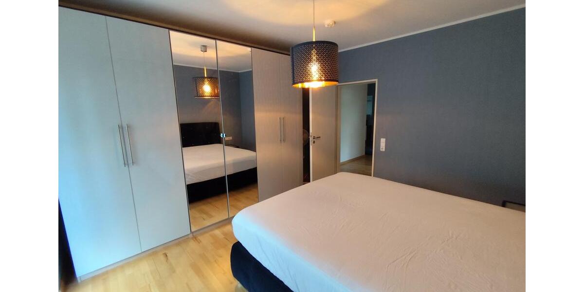 Hochparterre Düsseldorf Stadtbezirk 5 - 3 Zimmer, 105 m&sup2;, 2.150&euro; | Angebot:24584360