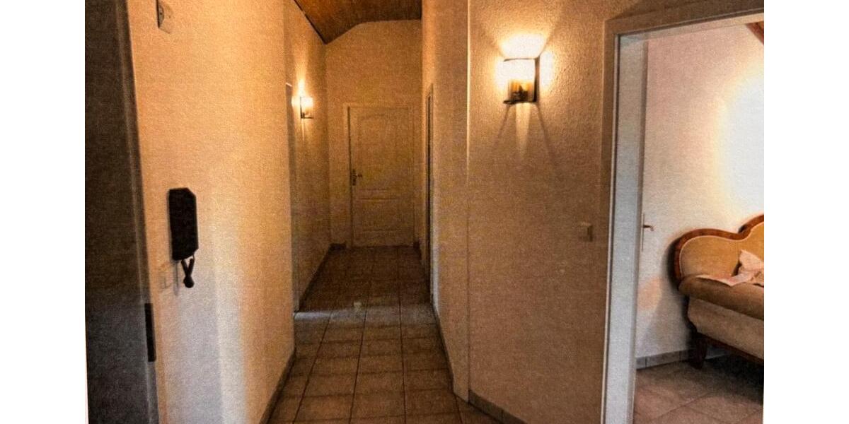 Dachgeschoßwohnung Scheer - 2.5 Zimmer, 88 m&sup2;, 920&euro; | Angebot:26587070