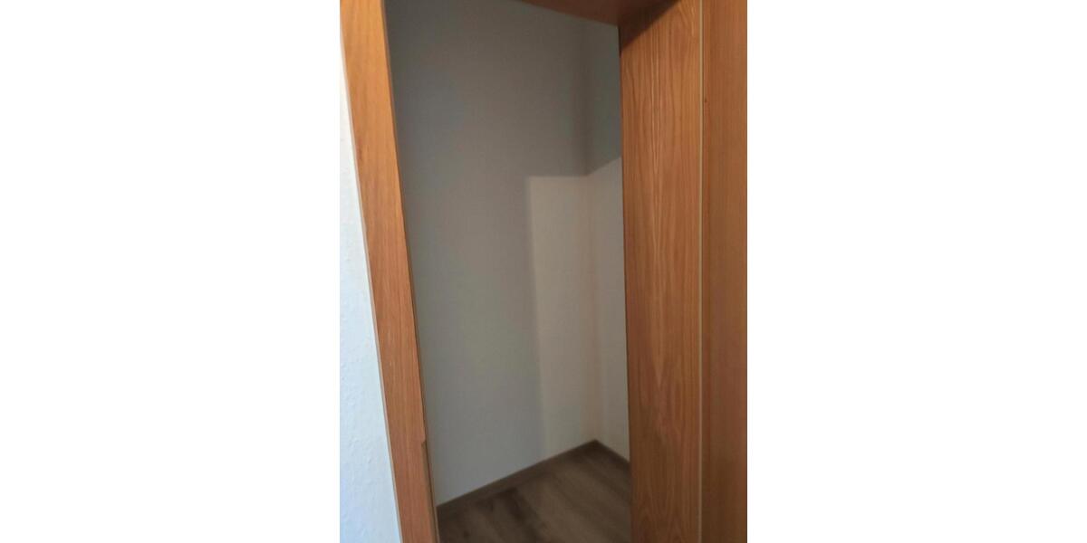 Hochparterre Schmalkalden - 1 Zimmer, 44 m&sup2;, 438&euro; | Angebot:26612250