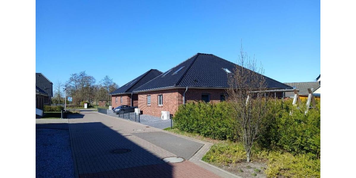 Doppelhaushälfte Wittmund - 2 Zimmer, 80 m&sup2;, 990&euro; | Angebot:25718576