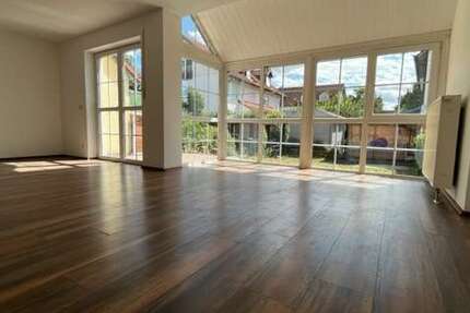 Haus zum Mieten in Landshut 1.570 € 147 m² 5 zimmer