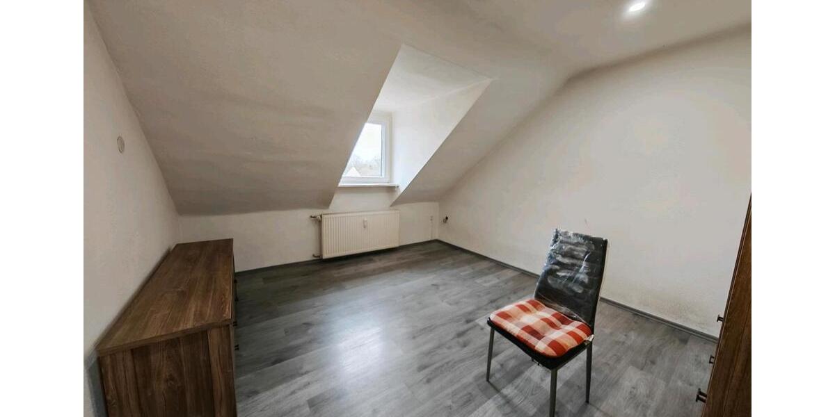 Dachgeschoßwohnung Duisburg Beeck - 3 Zimmer, 55 m&sup2;, 515&euro; | Angebot:26176978