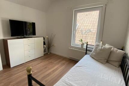 Wohnen auf Zeit Hamburg Wandsbek - 10 Zimmer, 120 m&sup2;, 580&euro; | Angebot:26636360