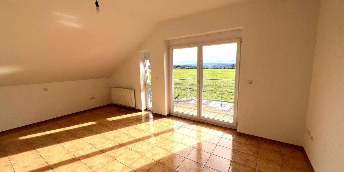 Doppelhaushälfte Monzingen - 3 Zimmer, 107 m&sup2;, 1.000&euro; | Angebot:25683793