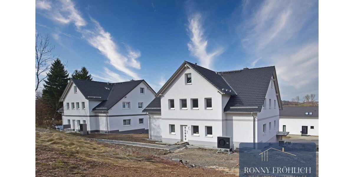 Dachgeschoßwohnung Aue-Bad Schlema Bad Schlema - 5 Zimmer, 137 m&sup2;, 1.295&euro; | Angebot:26351150