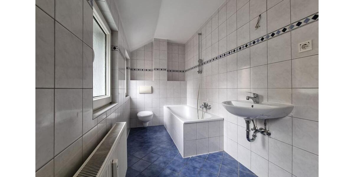 Familienfreundliches, geräumiges 4-Zimmer-Einfamilienhaus mit moderner Ausstattung in ruhiger Lage 4 zimmer