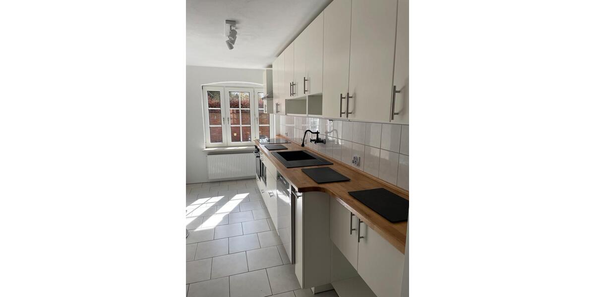Erdgeschoßwohnung Lütjenburg - 3 Zimmer, 102 m&sup2;, 1.100&euro; | Angebot:25963517