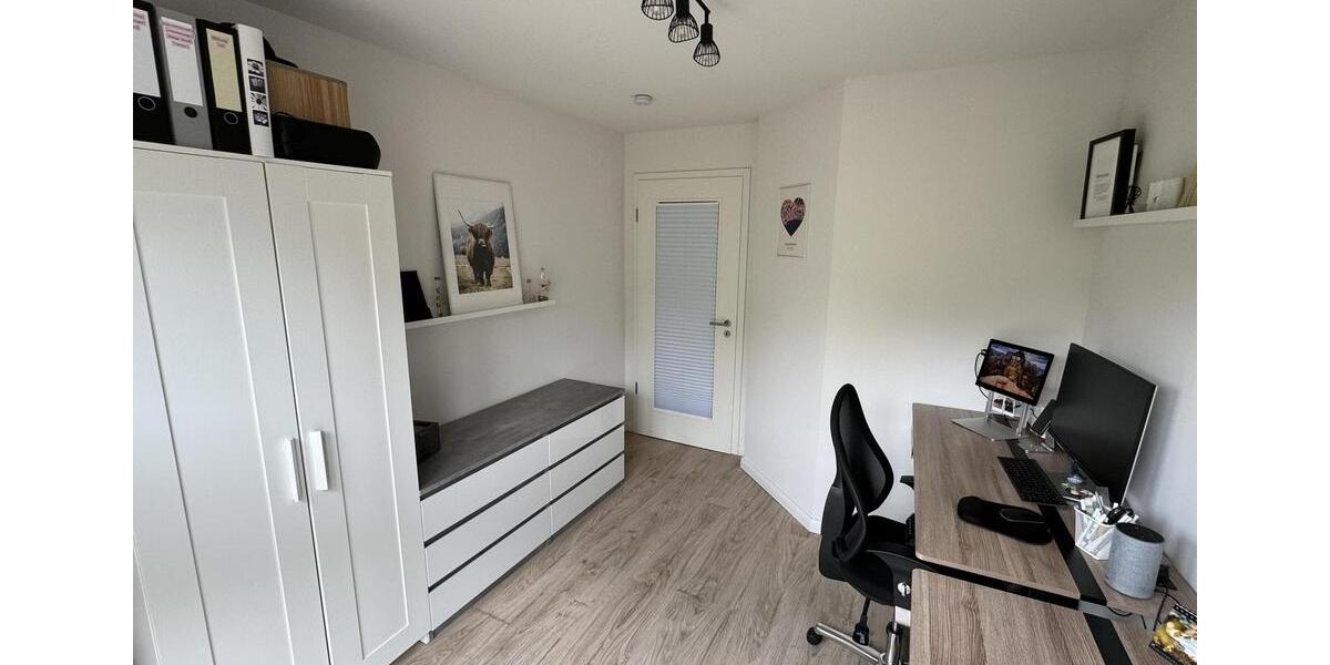 Erdgeschoßwohnung Rostock Hohe Düne - 3 Zimmer, 100 m&sup2;, 1.500&euro; | Angebot:25053839