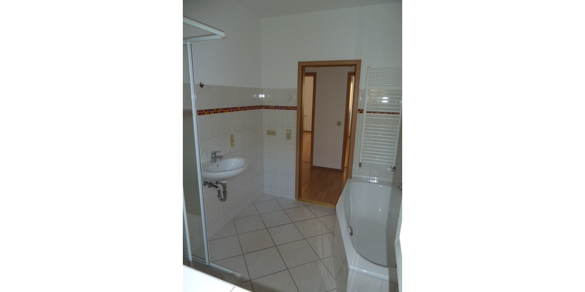 2 Raum-EG-Whg. mit großer Terrasse, Wanne und Dusche in Debschwitz! - Erdgeschoßwohnung Gera Debschwitz | Angebot:26279977