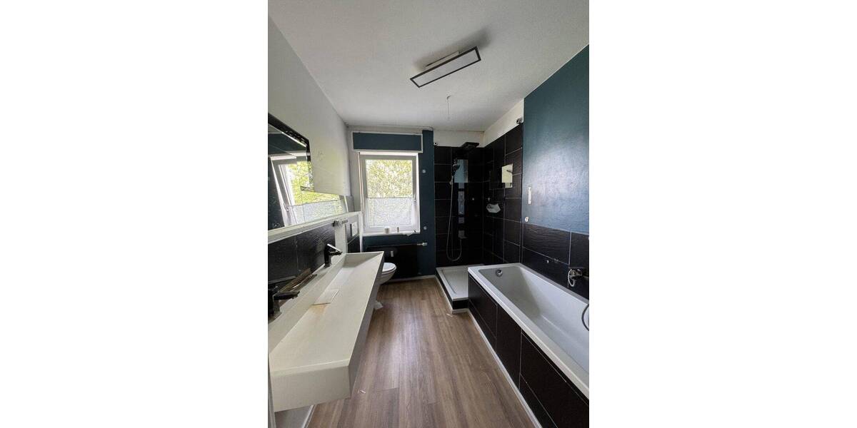 Etagenwohnung Borgholzhausen - 1 Zimmer, 190 m&sup2;, 2.200&euro; | Angebot:26820877