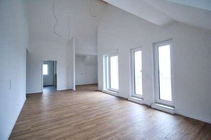 Wohnung Roßdorf - 3 Zimmer, 121 m&sup2;, 1.595&euro; | Angebot:27003817
