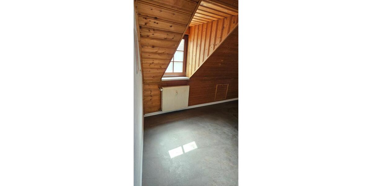 Dachgeschoßwohnung Mühlhausen (Thüringen) - 1.5 Zimmer, 55 m&sup2;, 330&euro; | Angebot:24430801