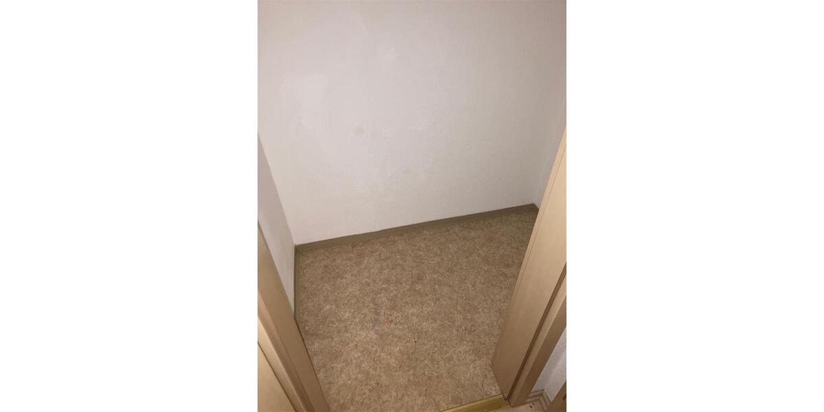 Dachgeschoßwohnung Reinsdorf - 2 Zimmer, 48 m&sup2;, 309&euro; | Angebot:26167127