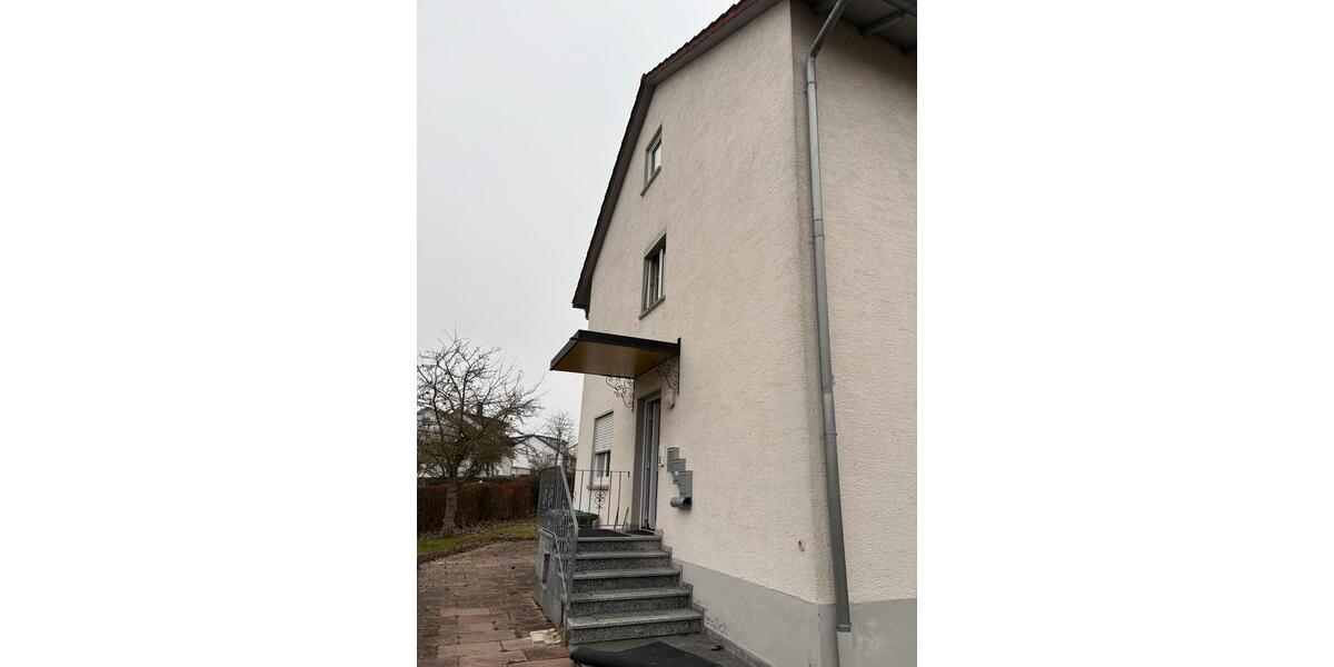 Dachgeschoßwohnung Sigmaringen - 2 Zimmer, 72 m&sup2;, 750&euro; | Angebot:25941996