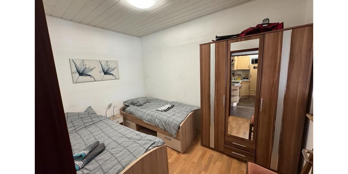 Etagenwohnung Eisenach - 5 Zimmer, 100 m&sup2;, 1.250&euro; | Angebot:24360908